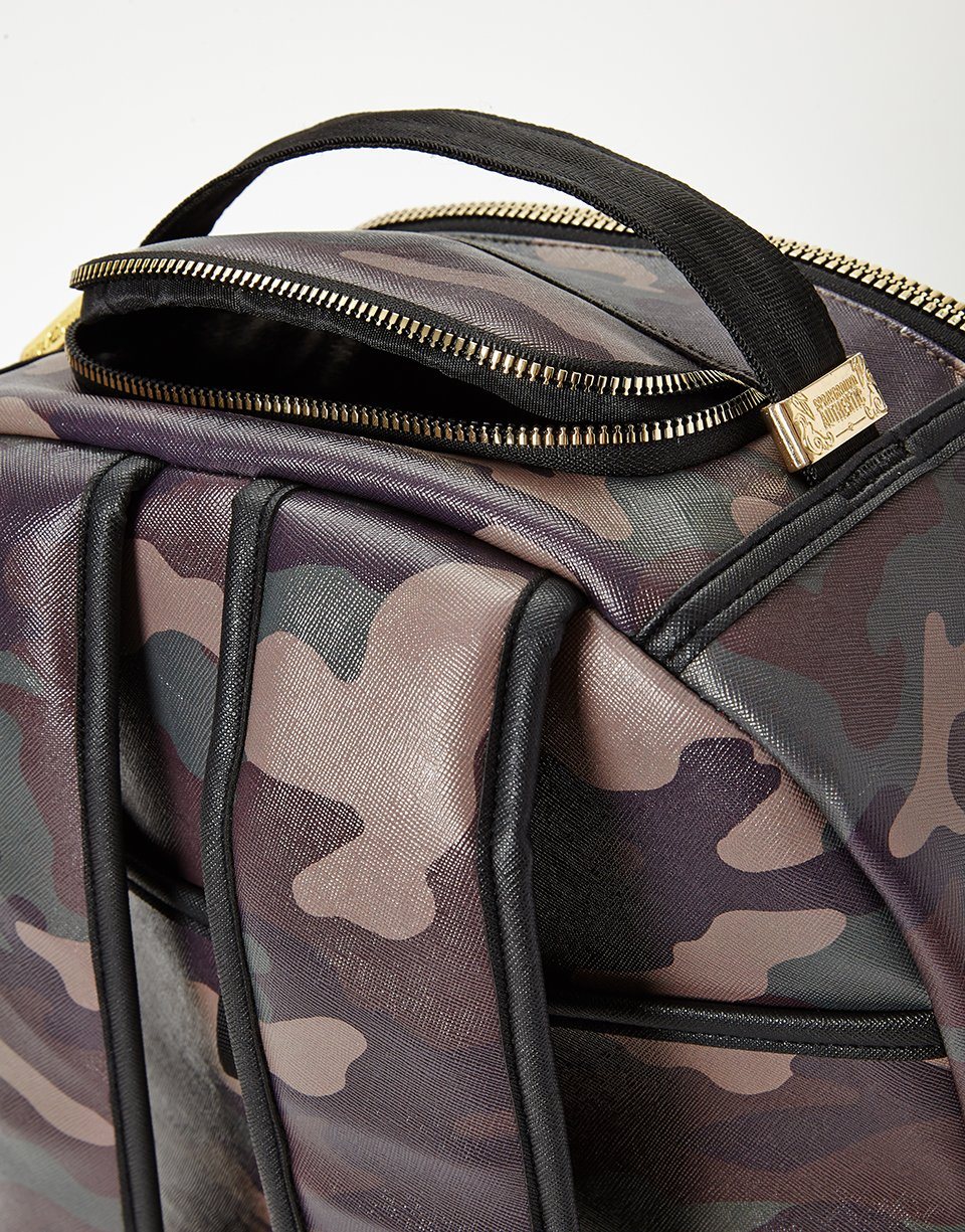LION CAMO